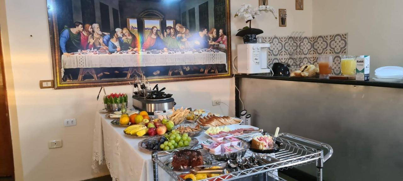 Pousada Romeiros Do Pai Eterno - Santuario Basilica De Trindade Trindade  Buitenkant foto
